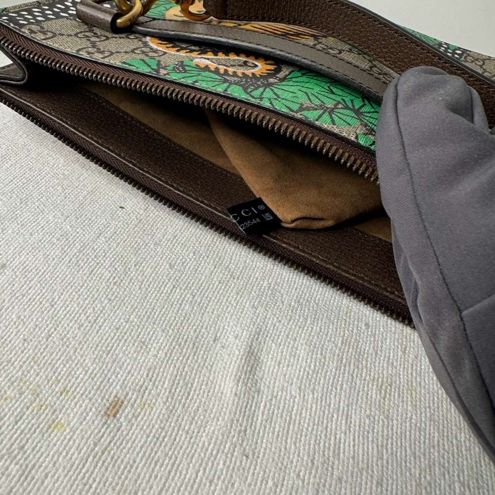 Gucci Bengal Messenger Bag - Picture 10 of 11